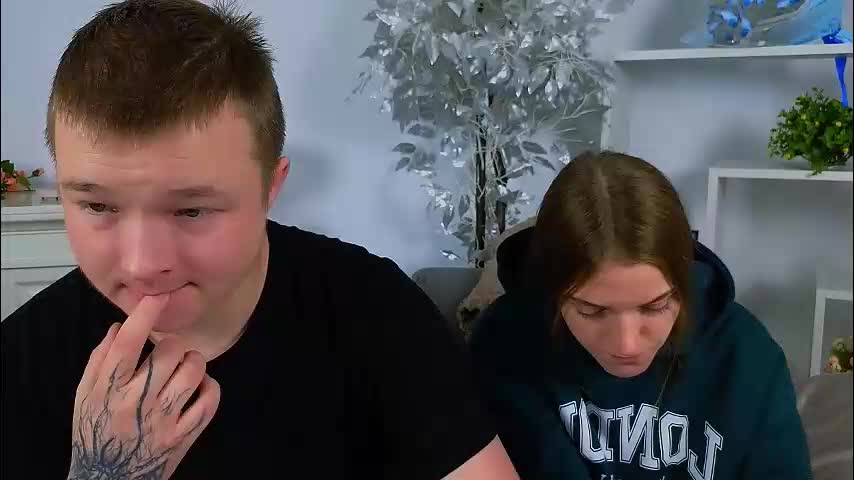 ollistiw Cam Model Chat October 29, 2025