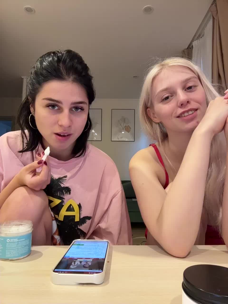 VibroMashulkaDashulka Cam Model Chat October 29, 2025