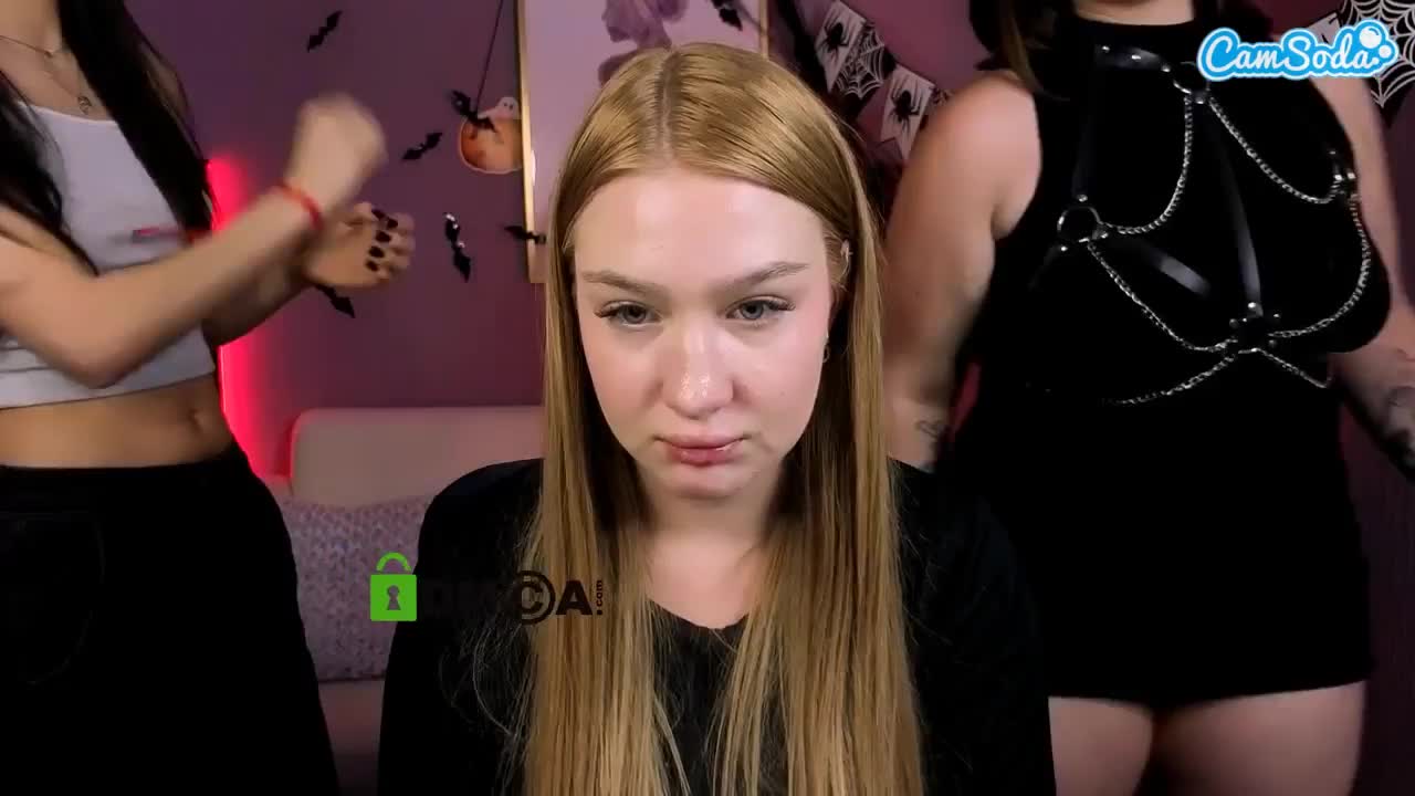 playfulsophie Cam Model Chat October 29, 2025