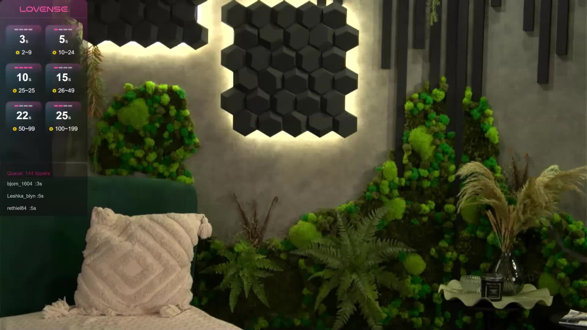 happywhores Cam Model Chat October 29, 2025