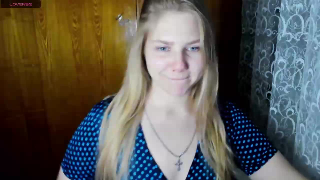 Emma-Frizea Cam Model Chat October 29, 2025