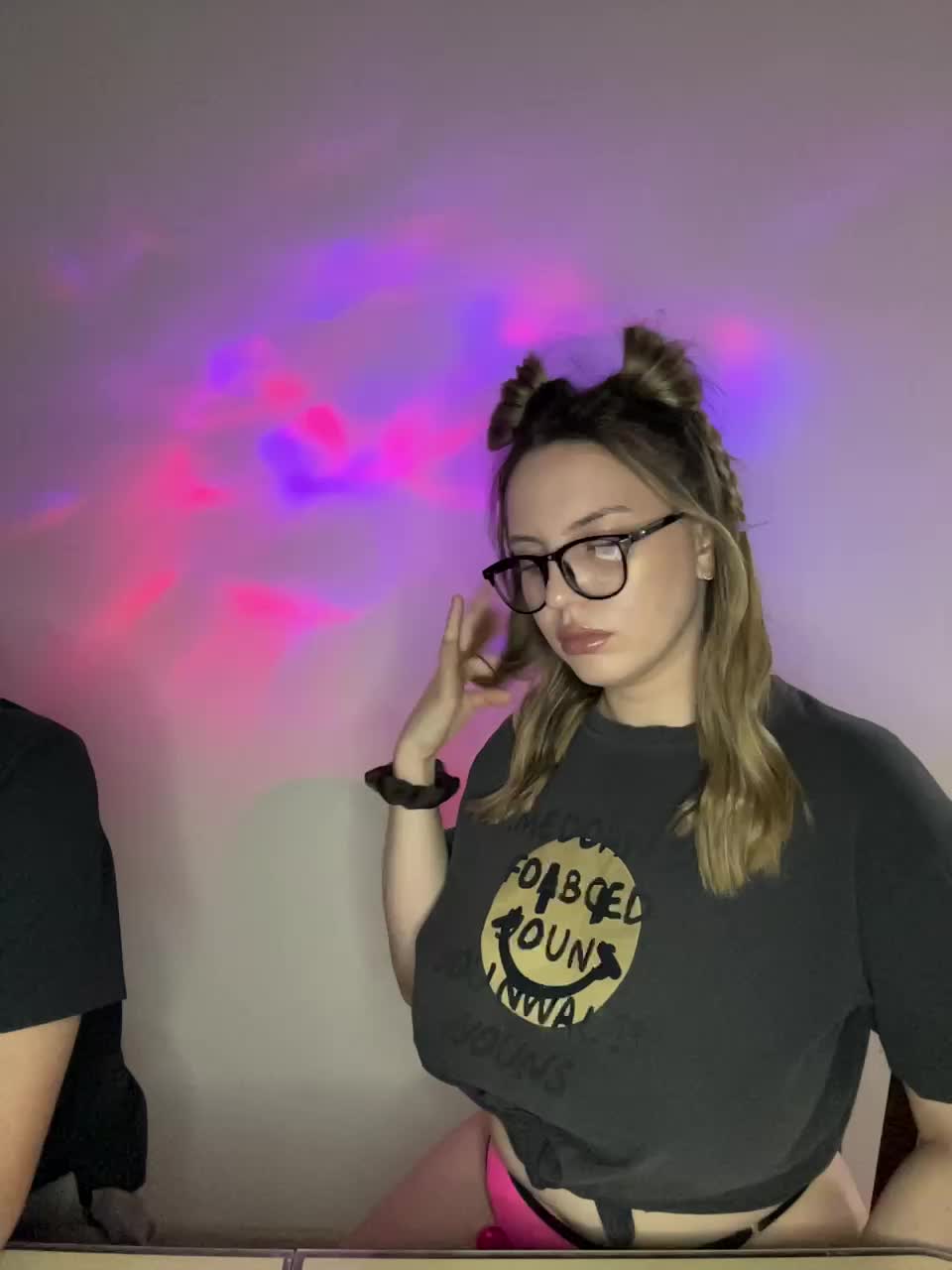 Cris_Mi Cam Model Chat October 29, 2025