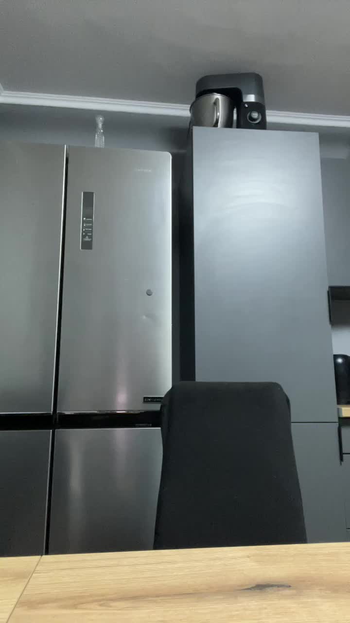 Potifays Cam Model Chat October 29, 2025