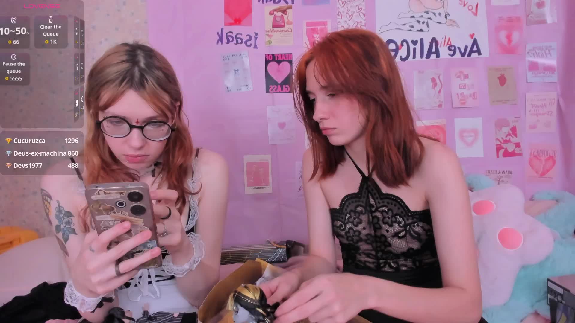 Dark-Willlow Cam Model Chat October 29, 2025