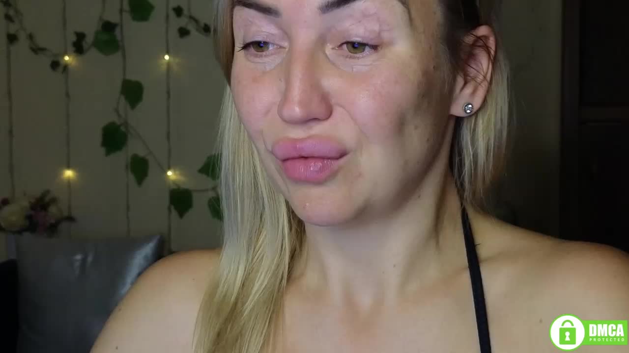 Jullyblondkiss Cam Model Chat October 29, 2025