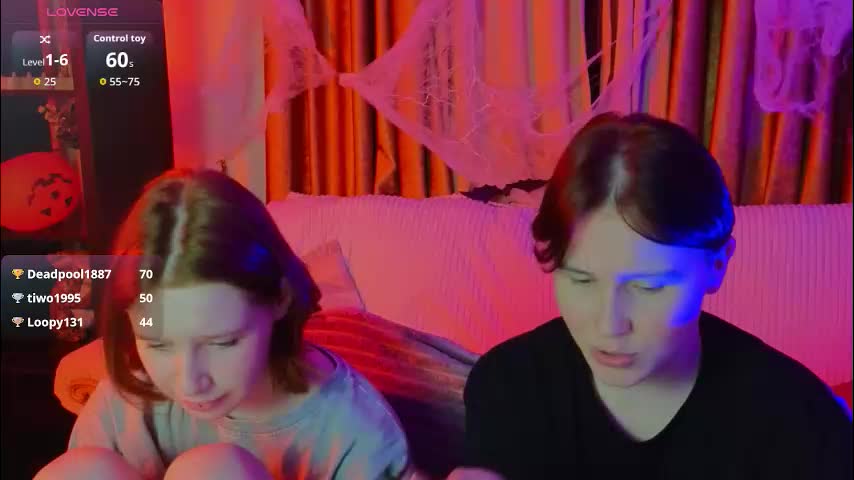 berry_assortment Cam Model Chat October 29, 2025