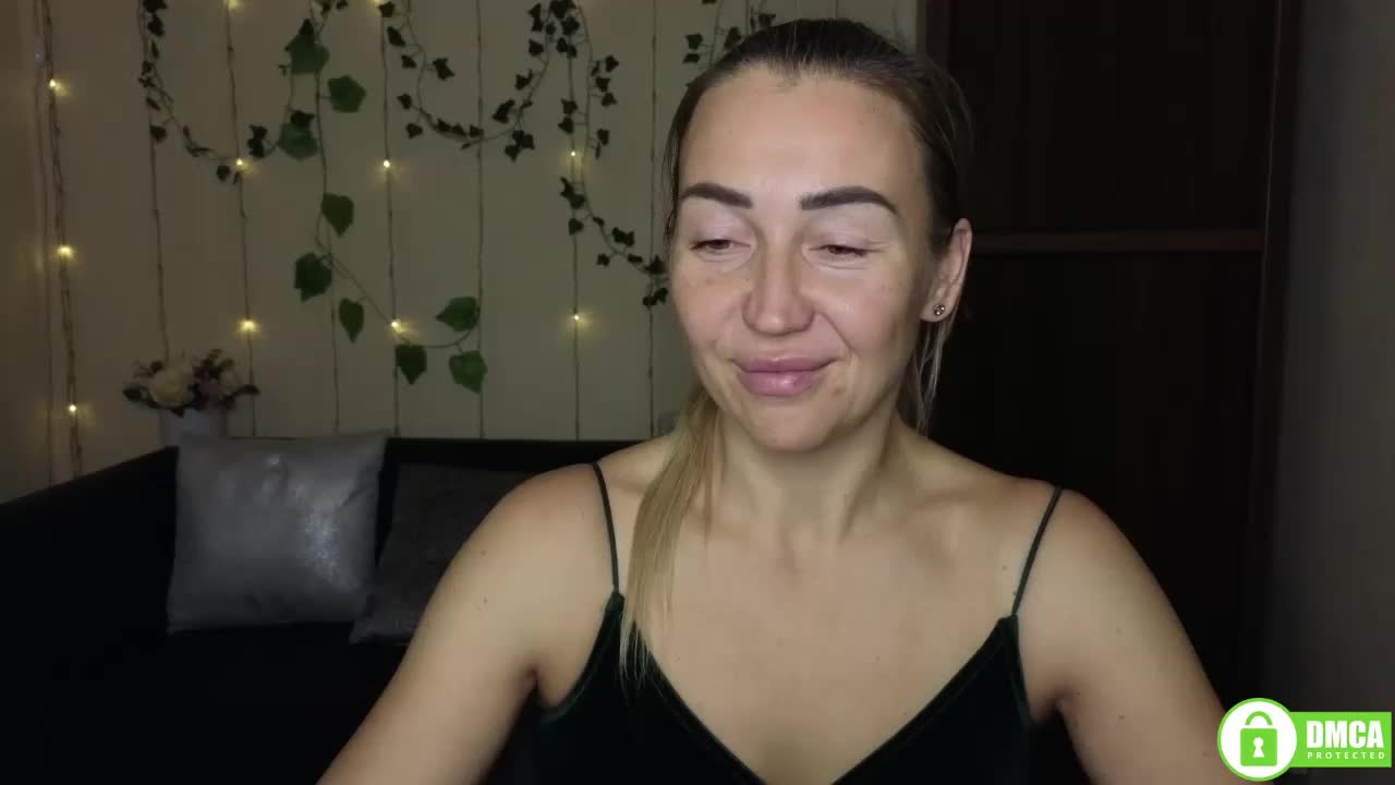 Jullyblondkiss Cam Model Chat October 29, 2025