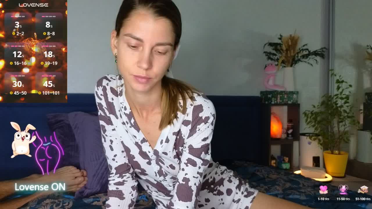 Couple_Twix Cam Model Chat October 29, 2025