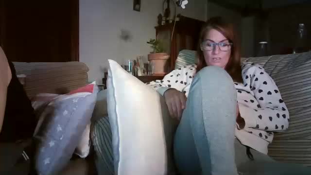 lolahueso Cam Model Chat October 29, 2025