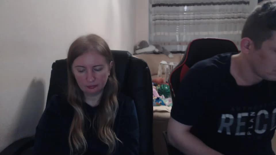 jenisandpeter Cam Model Chat October 29, 2025