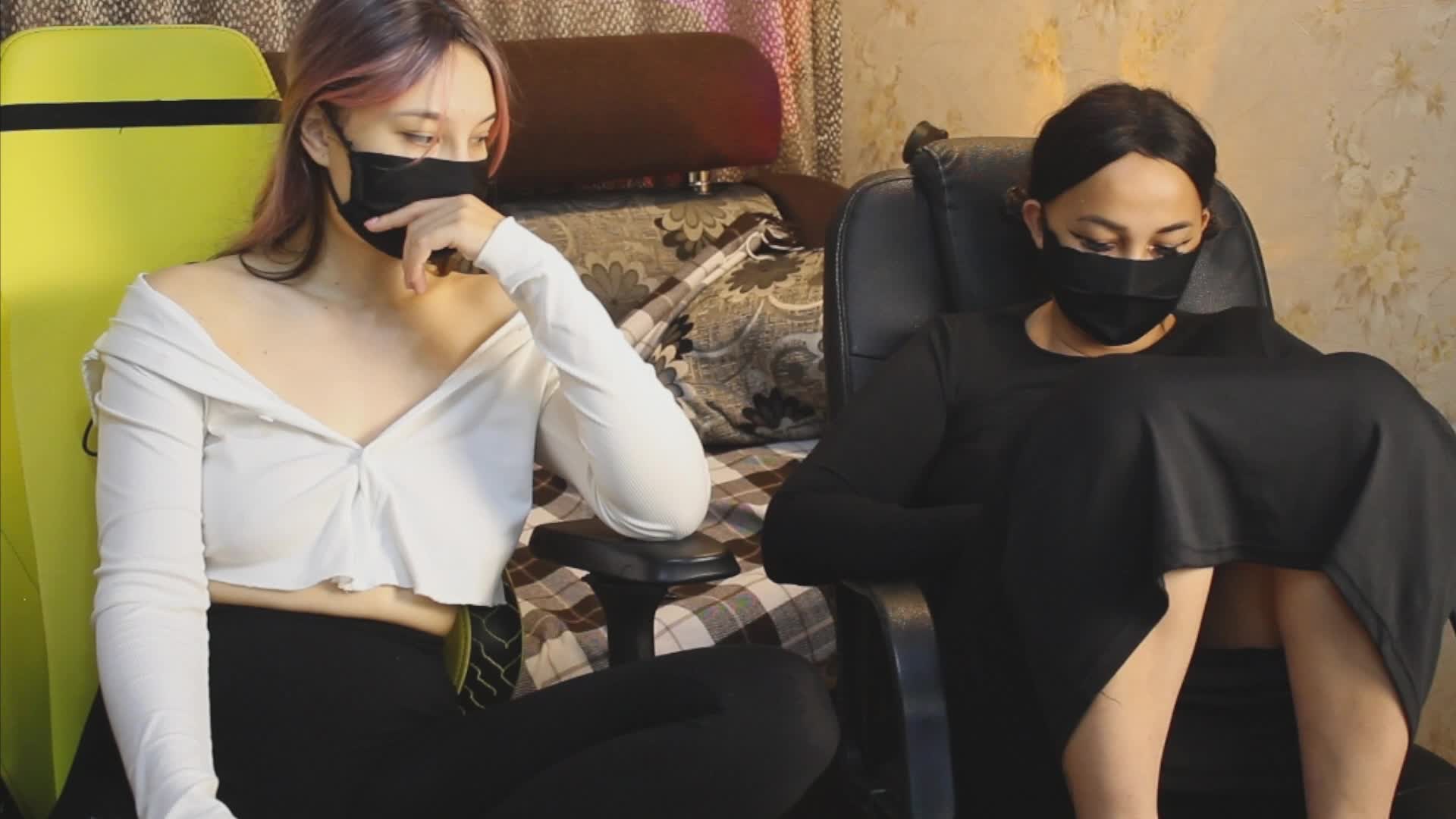 _Sunshine_girls Cam Model Chat October 29, 2025