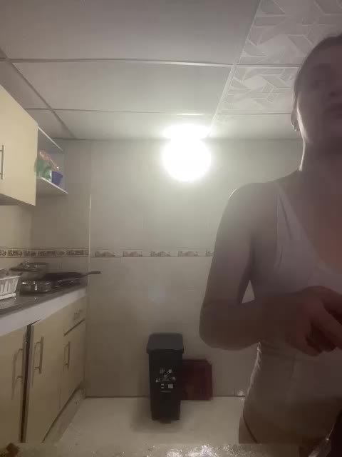 mariecam420 Cam Model Chat October 29, 2025