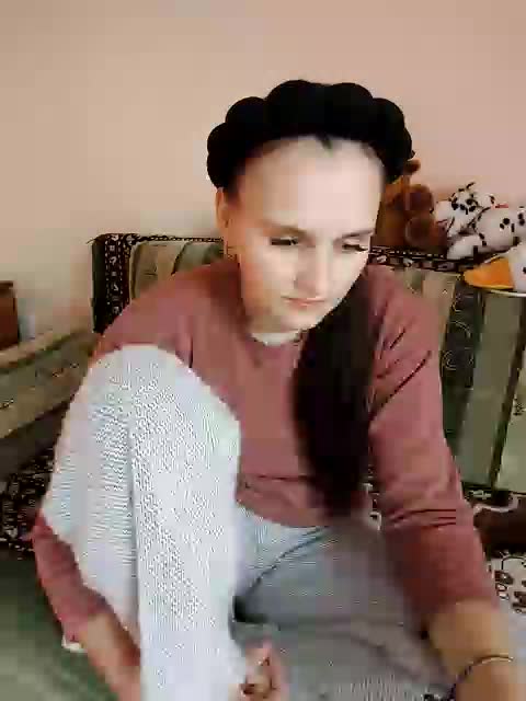 LisaLovHoney Cam Model Chat October 29, 2025