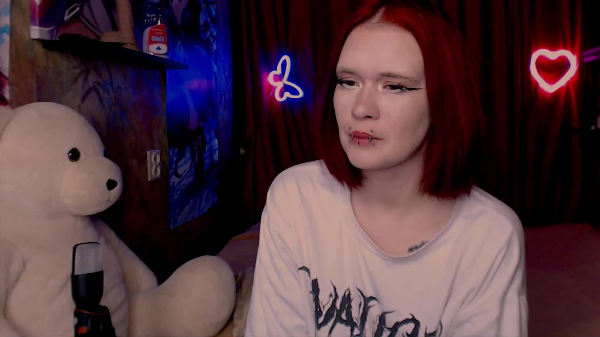 Velvet-and-Venom Cam Model Chat October 29, 2025