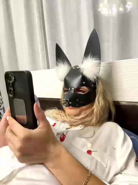 Belladonna-5 Cam Model Chat October 29, 2025