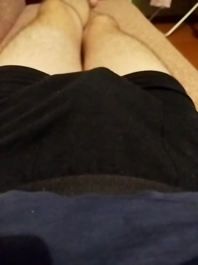 Mickey_17 Cam Model Chat October 29, 2025