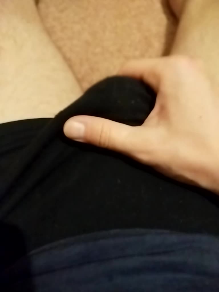 Mickey_17 Cam Model Chat October 29, 2025