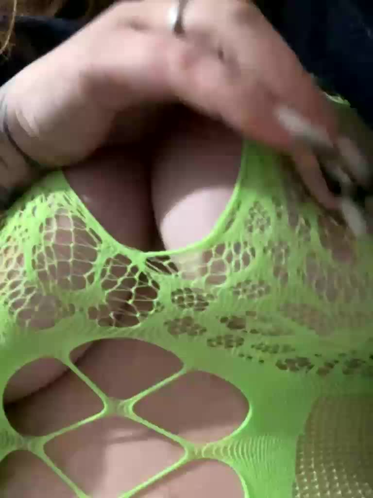 Bugimenb Cam Model Chat October 29, 2025