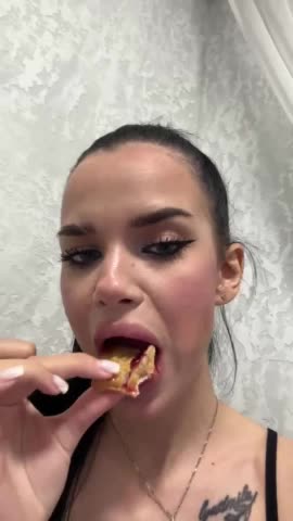 EvaDesire Cam Model Chat October 29, 2025