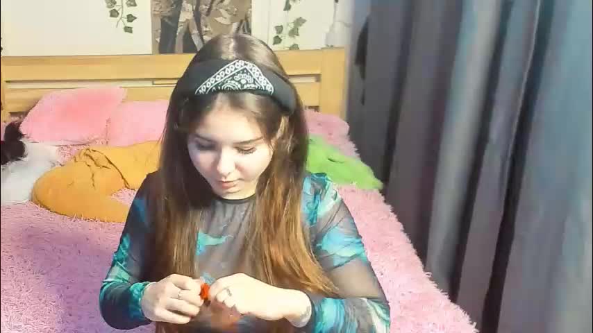 hateemotions Cam Model Chat October 29, 2025