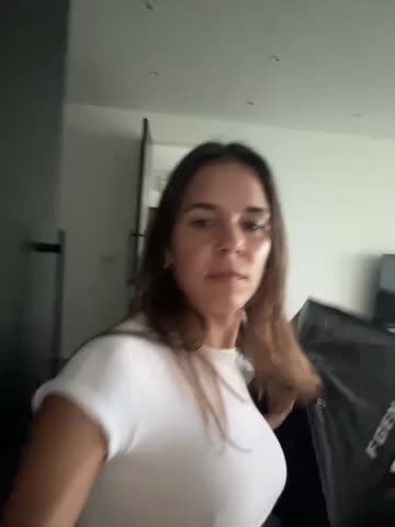 JuicyFruits93 Cam Model Chat October 29, 2025