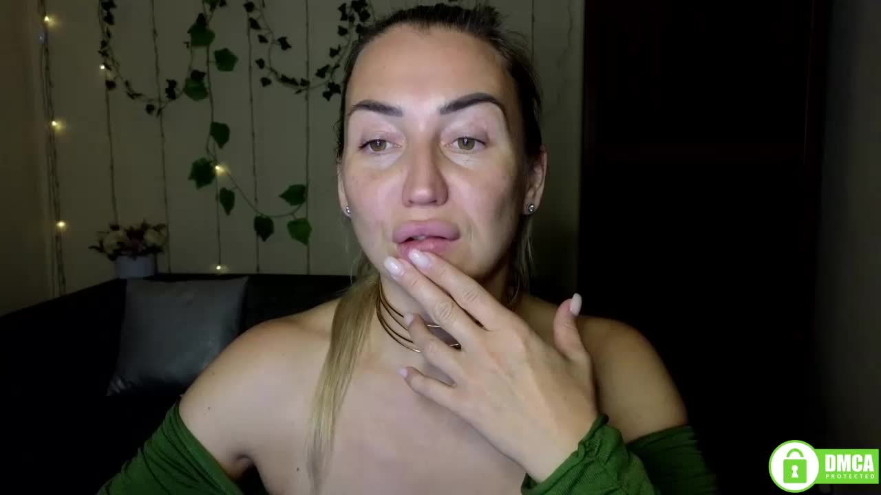 Jullyblondkiss Cam Model Chat October 29, 2025