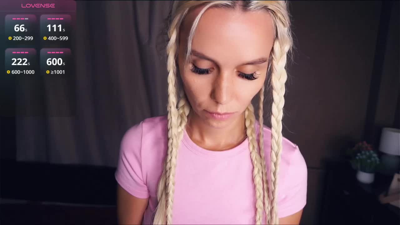 gwenbudlong Cam Model Chat October 29, 2025