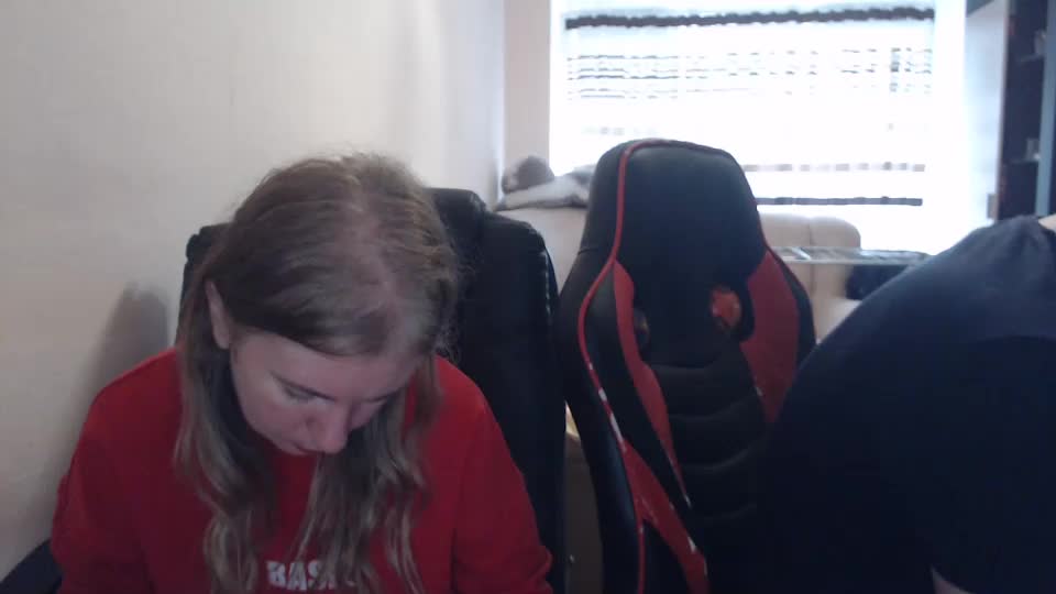 jenisandpeter Cam Model Chat October 29, 2025