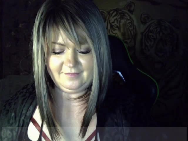 SanLuna Cam Model Chat October 29, 2025