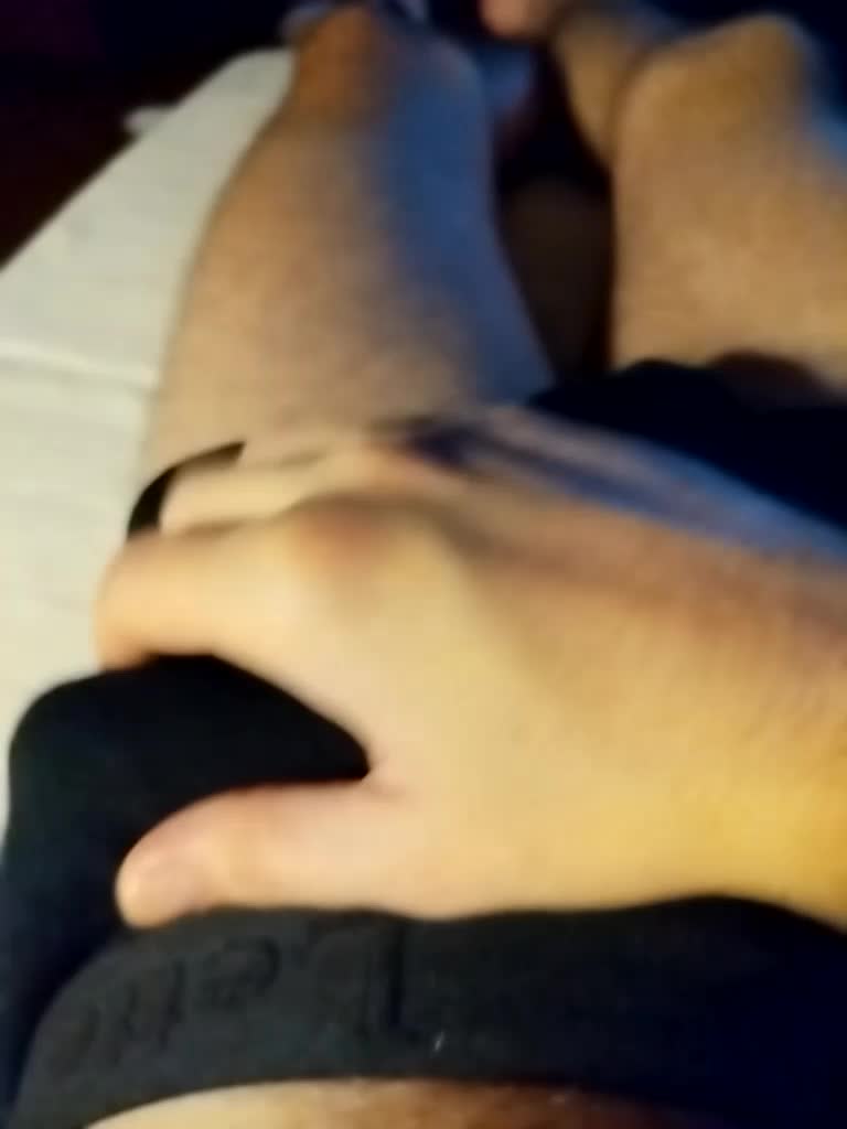 Mickey_17 Cam Model Chat October 29, 2025