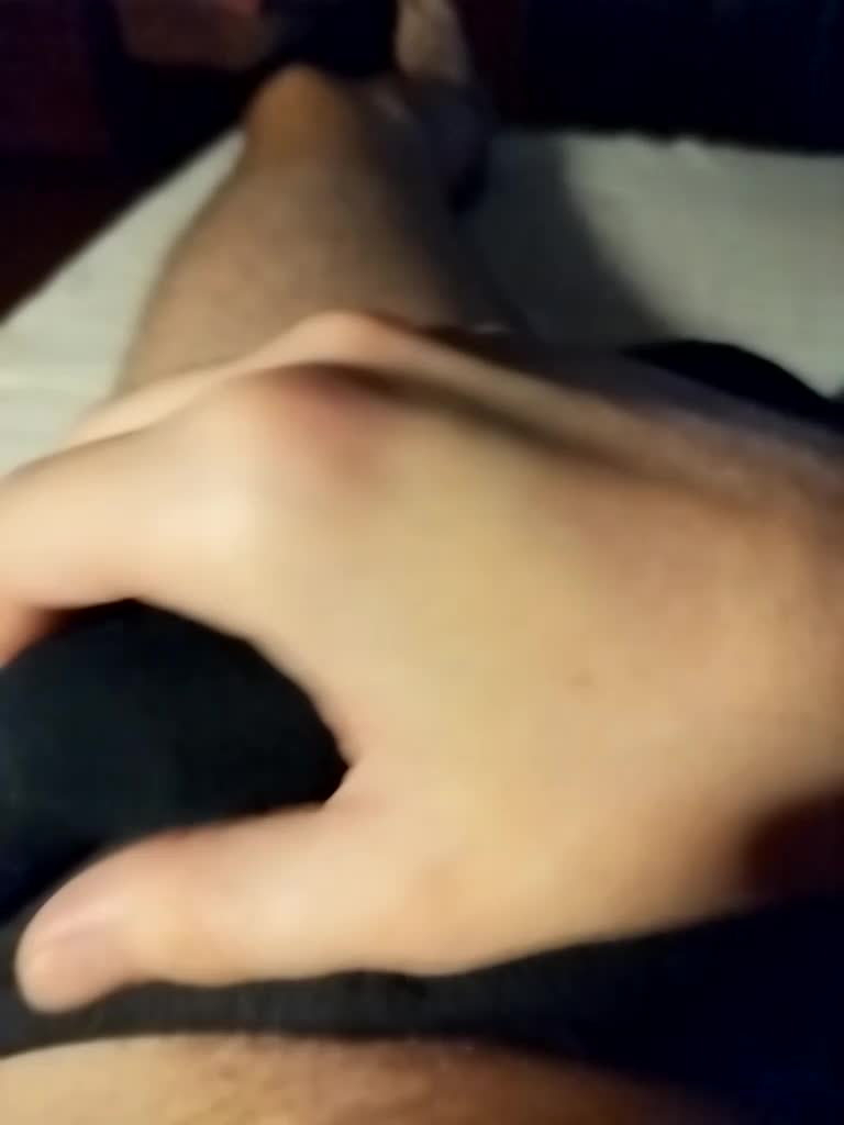 Mickey_17 Cam Model Chat October 29, 2025