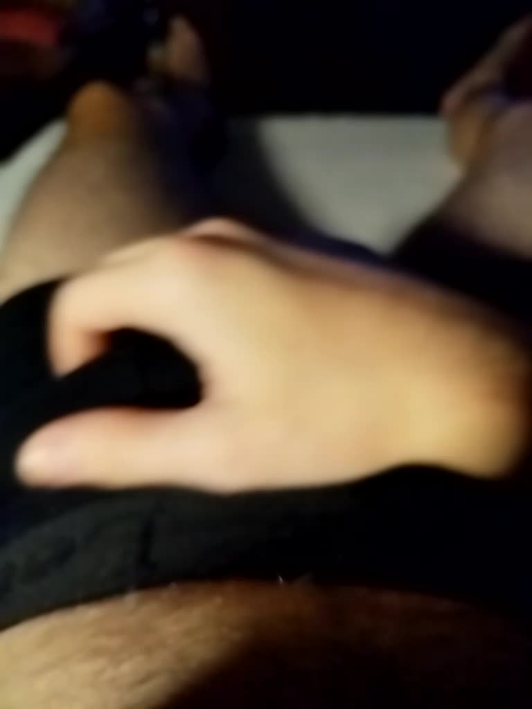 Mickey_17 Cam Model Chat October 29, 2025