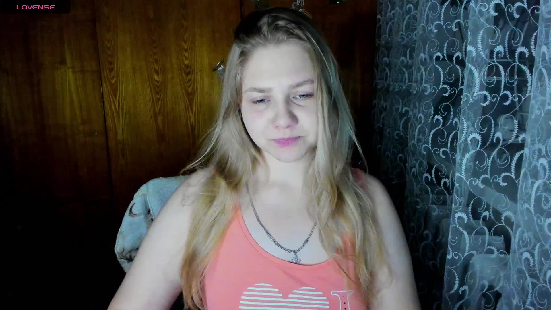 Emma-Frizea Cam Model Chat October 29, 2025