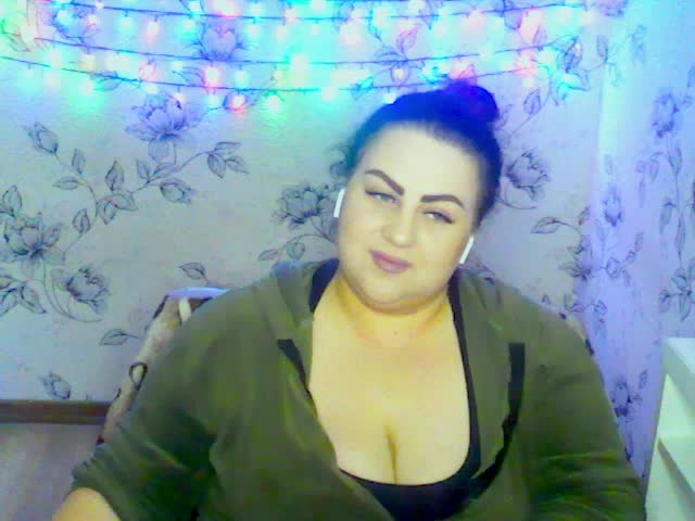 Ruby-Lorrie Cam Model Chat October 29, 2025