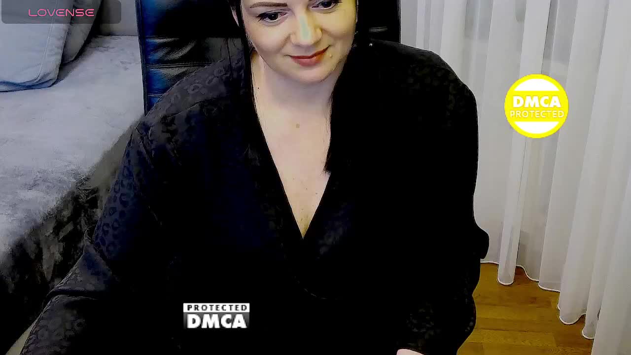 -WarM_Me- Cam Model Chat October 29, 2025