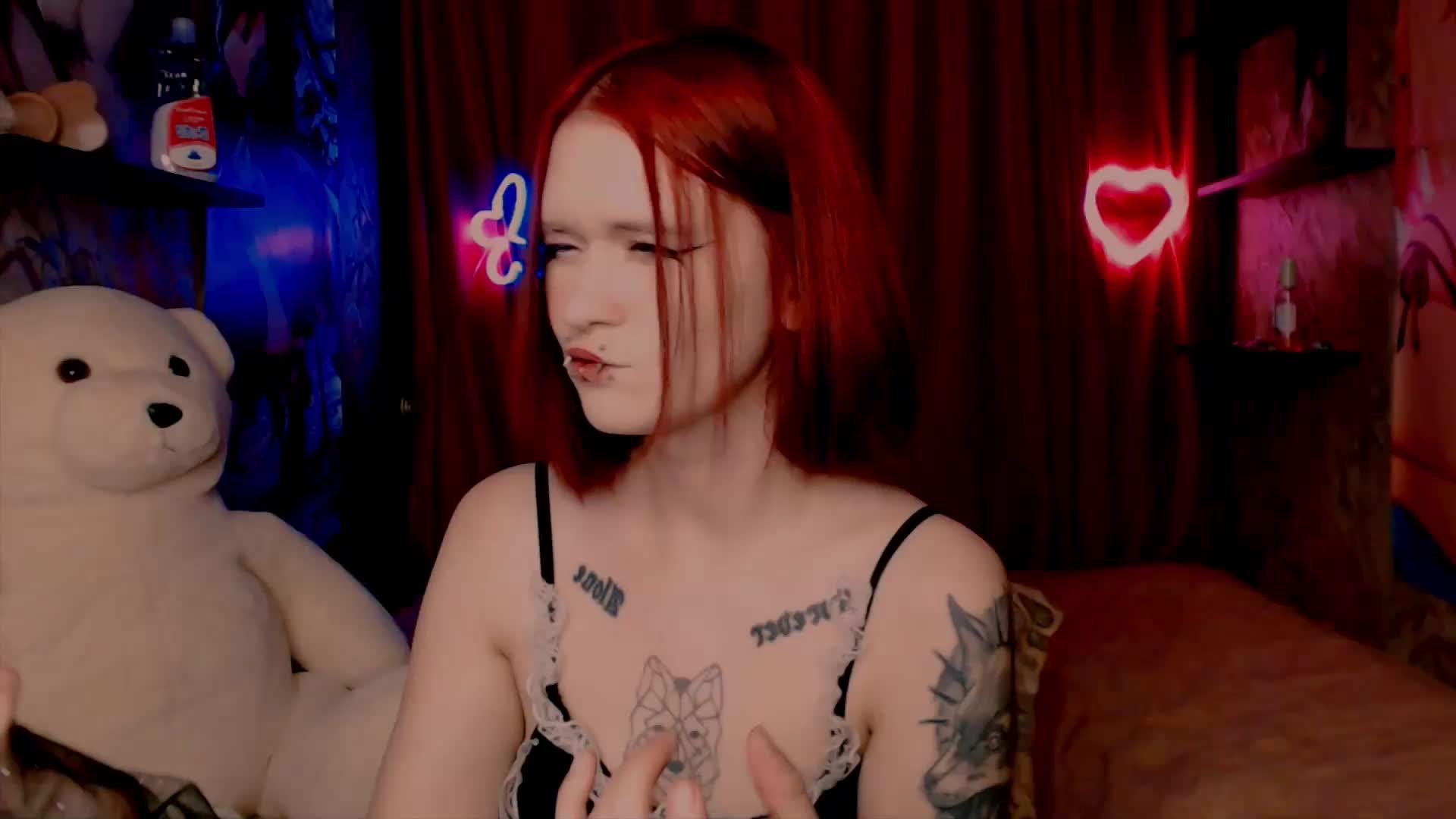 Velvet-and-Venom Cam Model Chat October 29, 2025