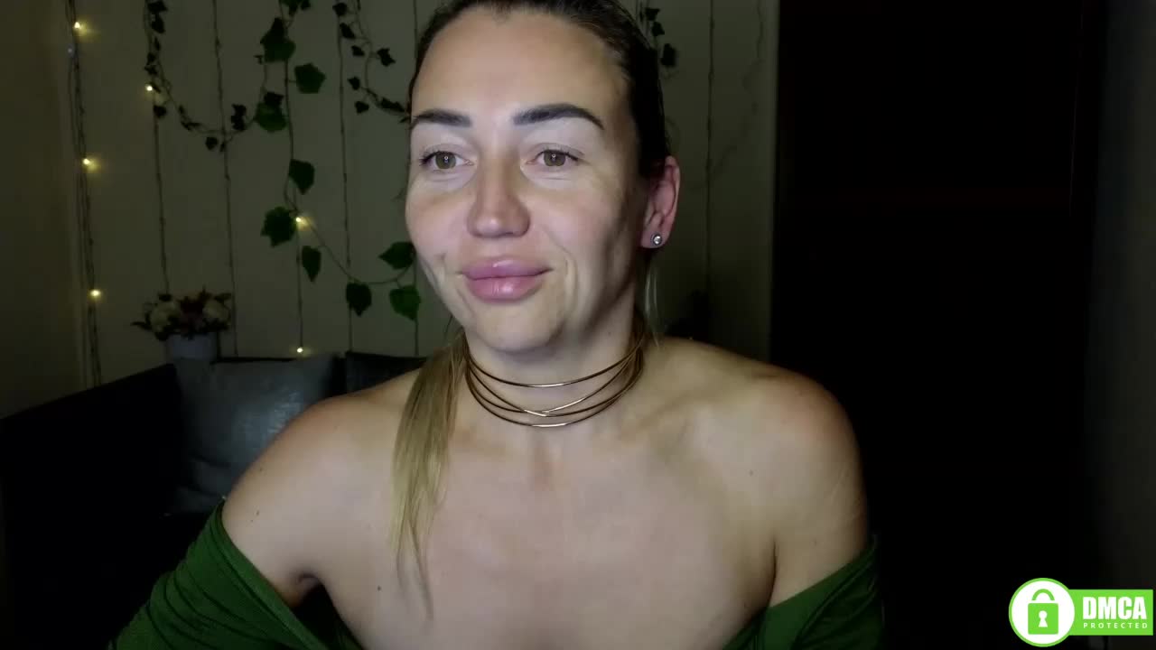 Jullyblondkiss Cam Model Chat October 29, 2025