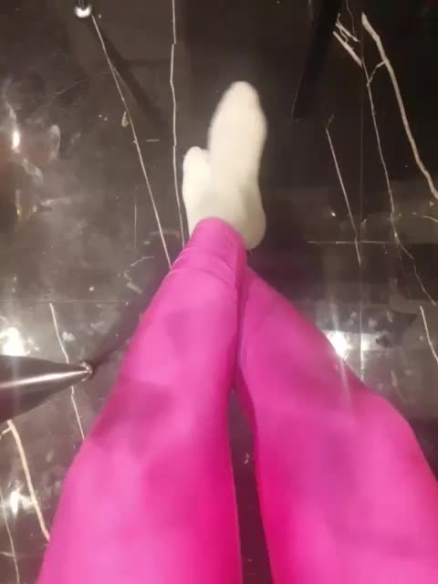 TilyTily Cam Model Chat October 29, 2025