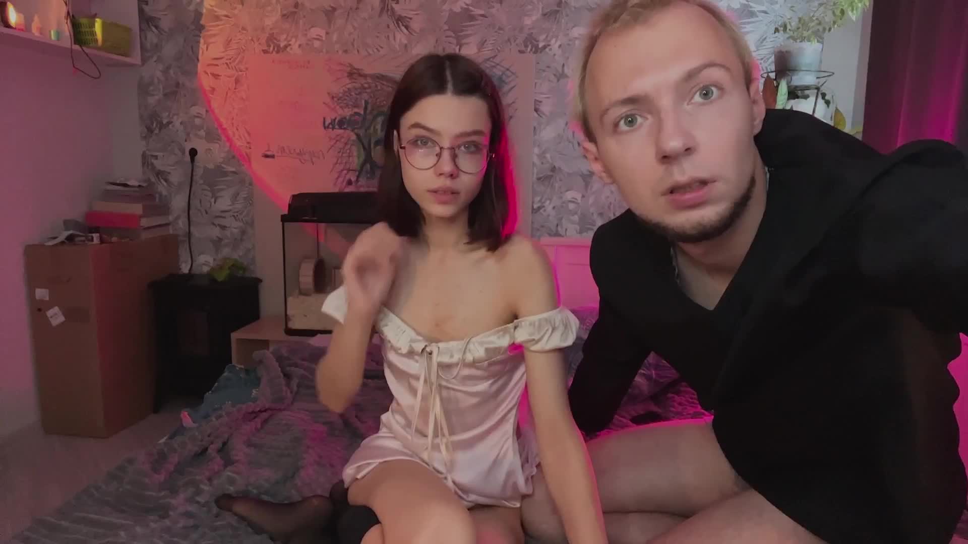 Z0mb1el0ll1 Cam Model Chat October 29, 2025