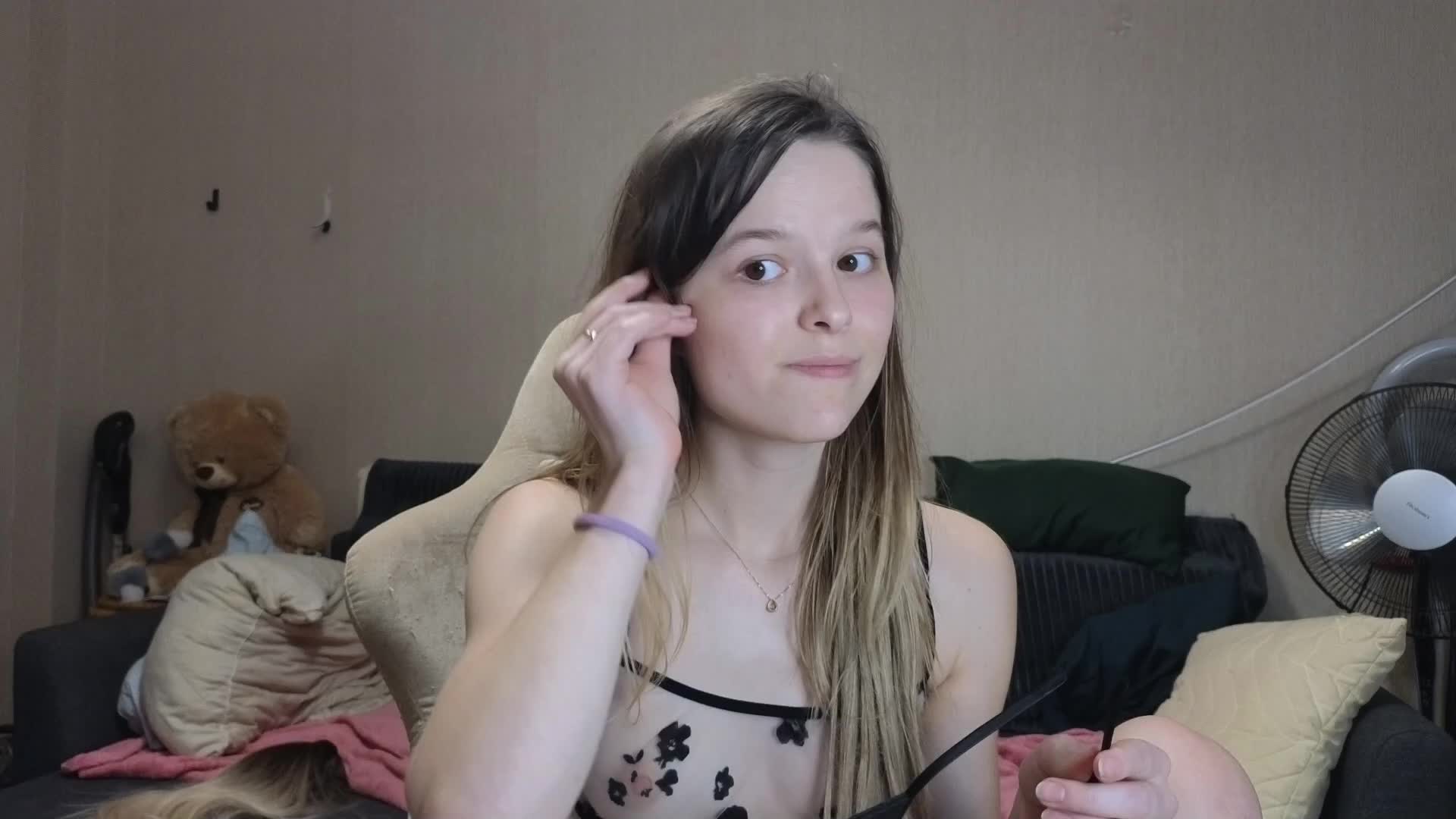 mali- Cam Model Chat October 29, 2025