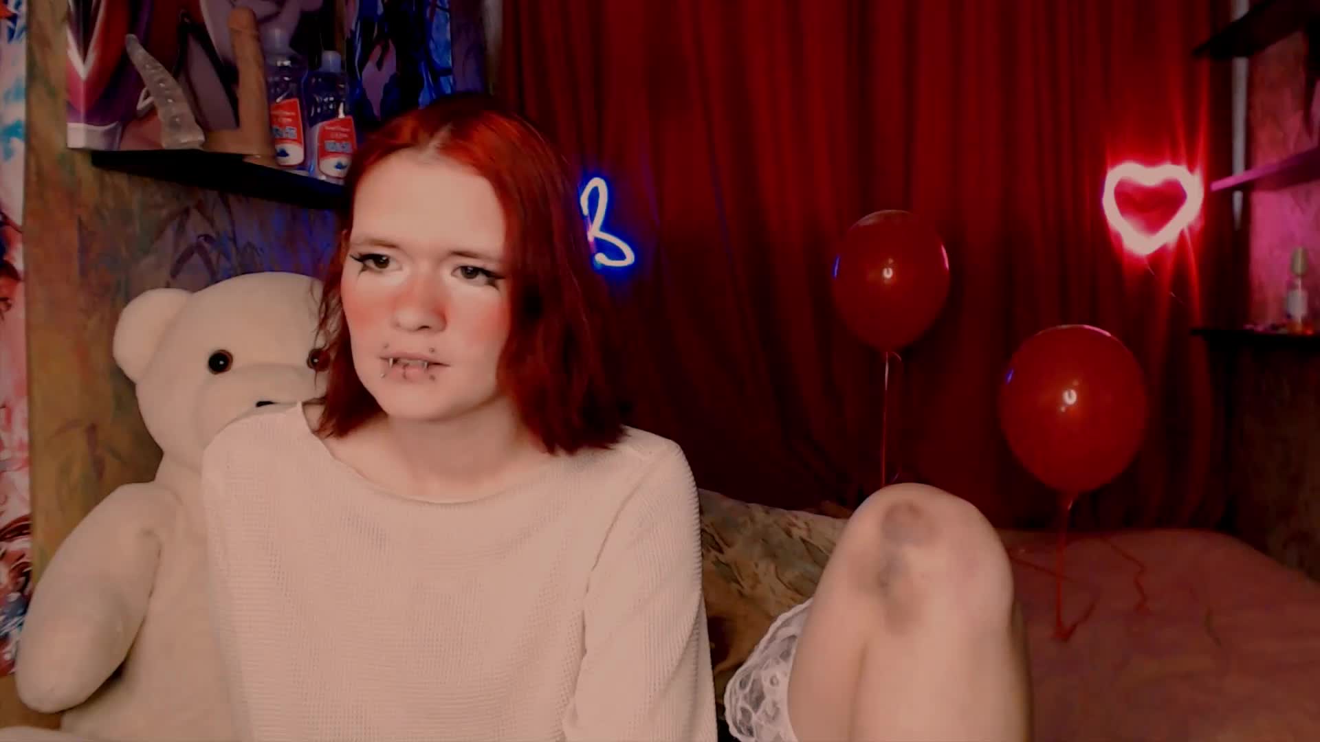 Velvet-and-Venom Cam Model Chat October 29, 2025