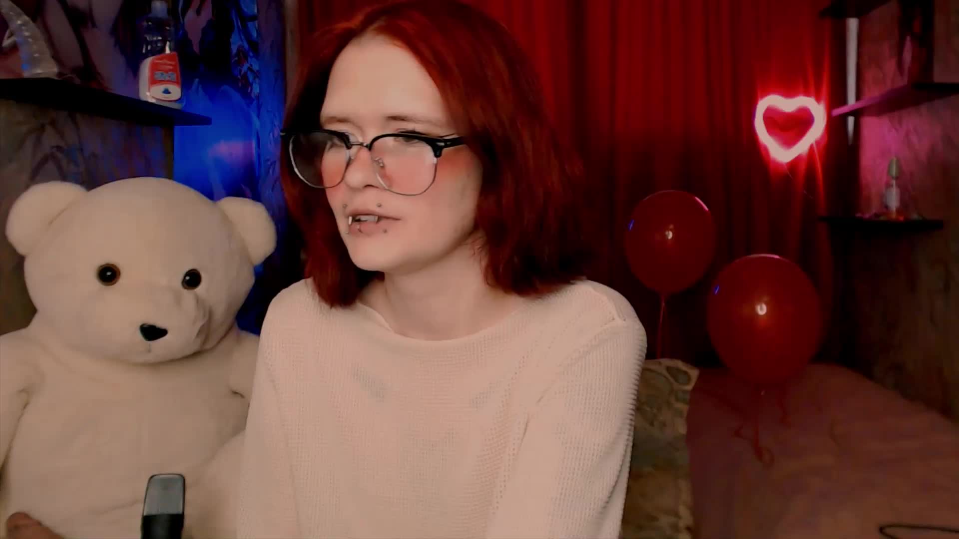 Velvet-and-Venom Cam Model Chat October 29, 2025