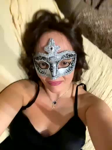 molly-38 Cam Model Chat October 29, 2025