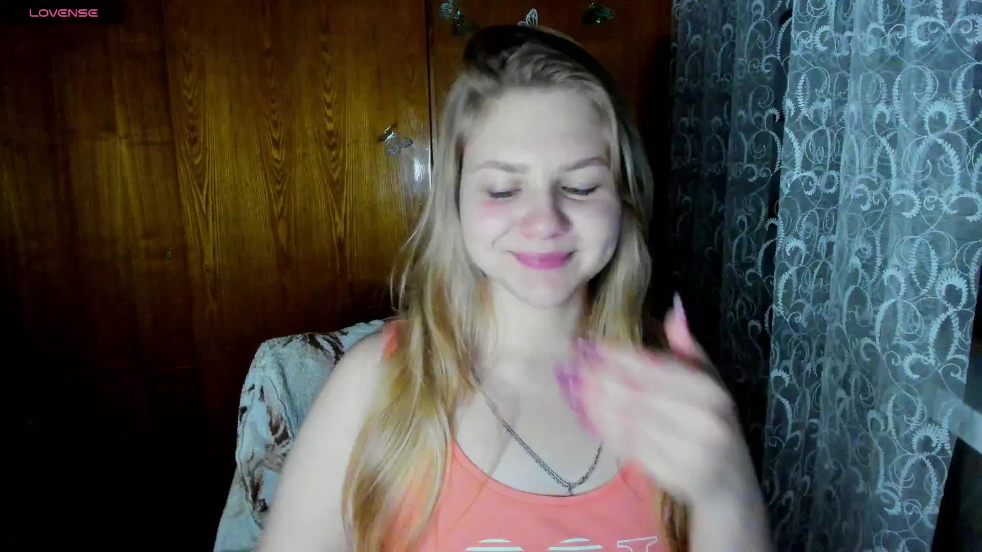 Emma-Frizea Cam Model Chat October 29, 2025