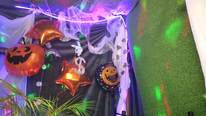 Jony_Marta Cam Model Chat October 29, 2025