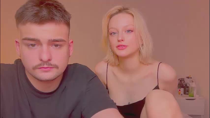 your_molly_mark Cam Model Chat October 29, 2025