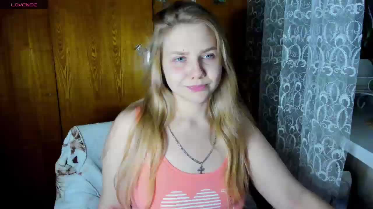 Emma-Frizea Cam Model Chat October 29, 2025