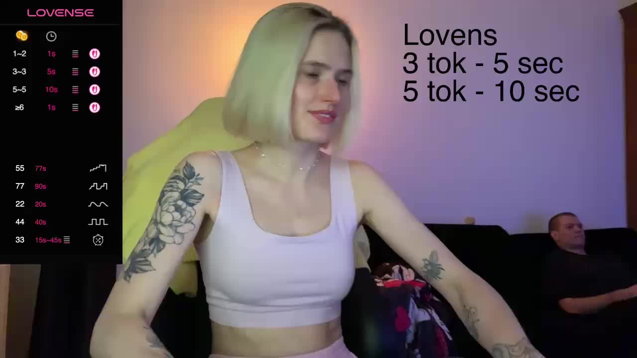 Sexy-Sweets Cam Model Chat October 29, 2025