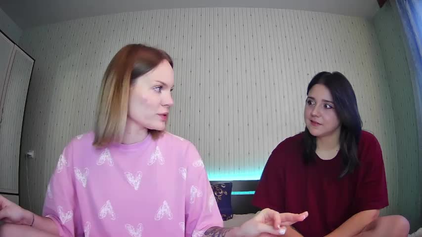 ChrisGirls Cam Model Chat October 29, 2025