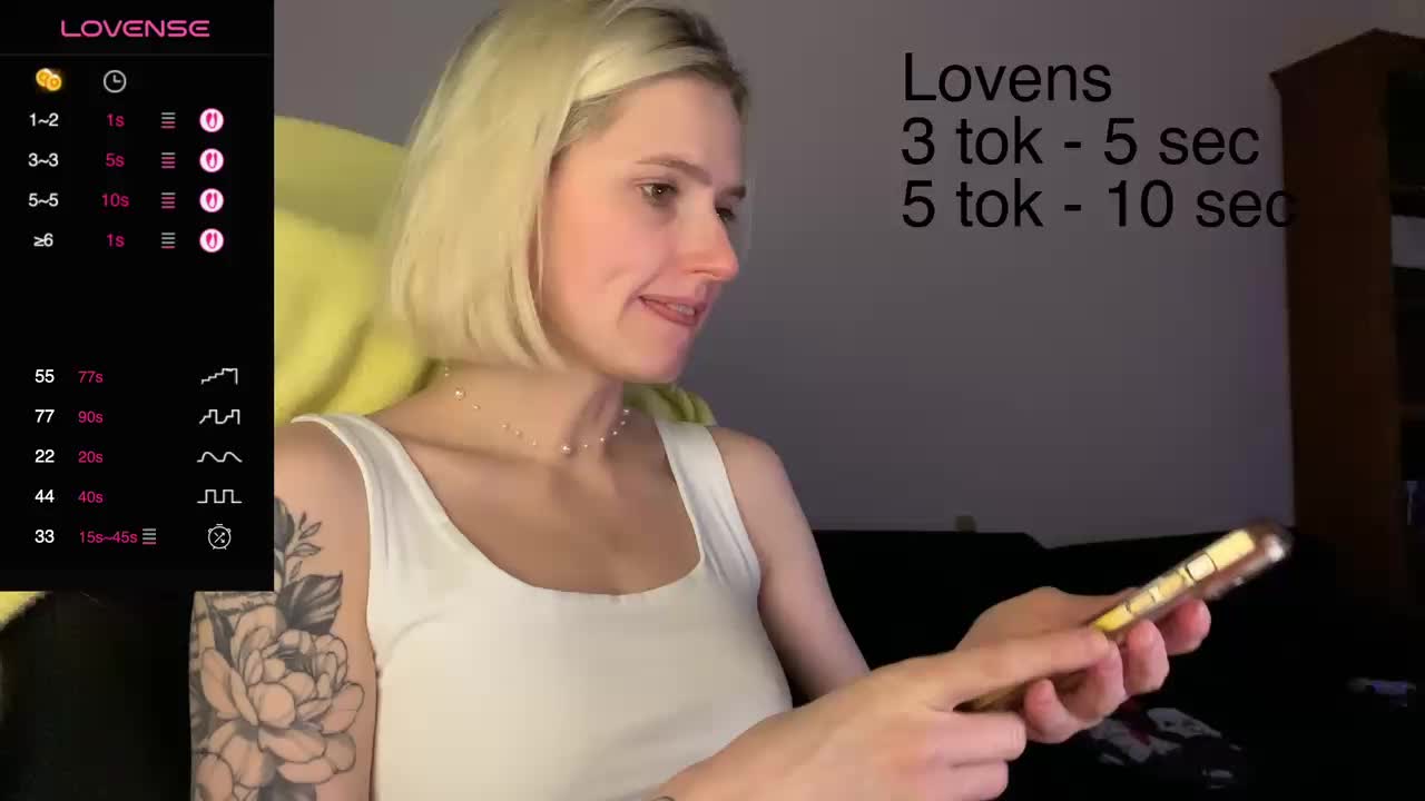 Sexy-Sweets Cam Model Chat October 29, 2025